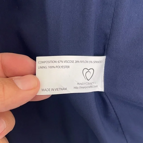 Classic Navy Women's Blazer - Picture 5 of 12